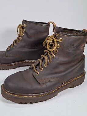 VTG Dr Martens 1460 Boots UK 7, US Men 8, US Women 9 Made in England Air Wair